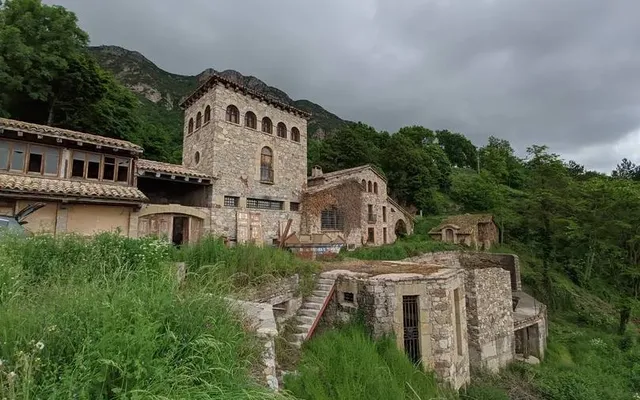 Усадьба в Жирона