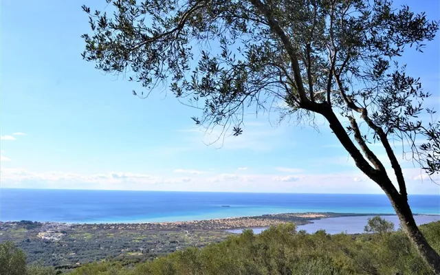 Земельный участок в Corfu