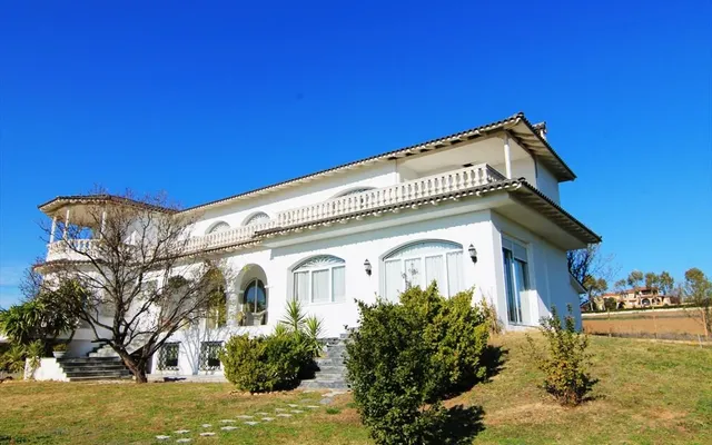 Вилла в Ωραιόκαστρο