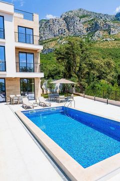 Вилла в Режевичи