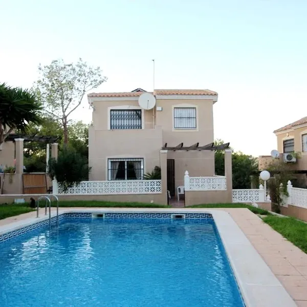 Вилла в Торревьеха, фото 1