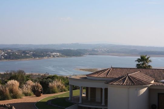 Вилла в Фош ду Арелью