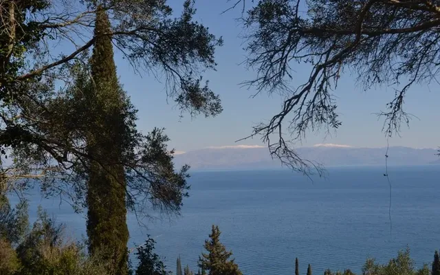 Земельный участок в Corfu