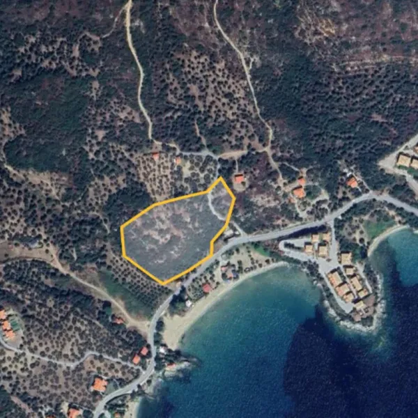 Земельный участок в Aristotle University of Thessaloniki, фото 1