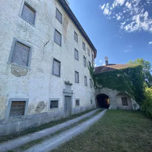 Замок в Словения, фото 3