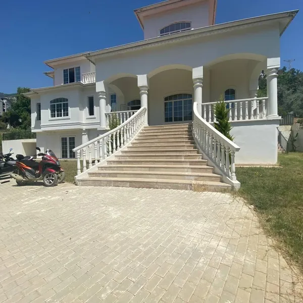 Вилла в Şekerhane Махаллеси, фото 1