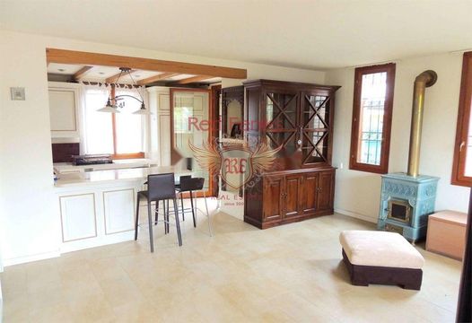 Вилла в Дезенцано-дель-Гарда