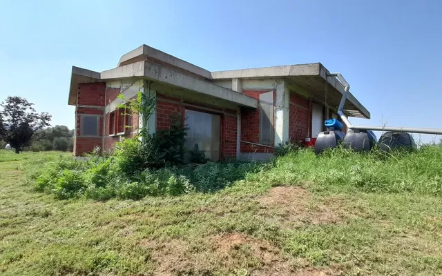 Отдельный дом в Полийирос