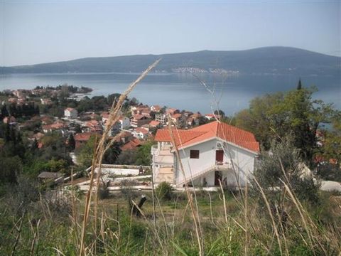 Земельный участок в Тиват