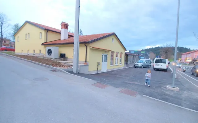 Отель в Козина
