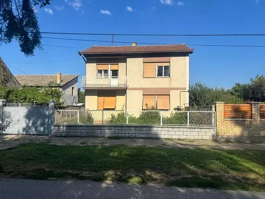 Дом в Сербия