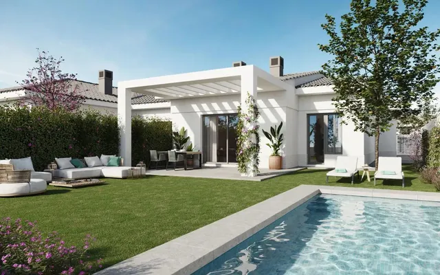 Villas de la Juncosa in Seville