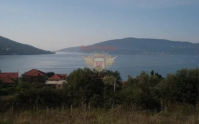 Земельный участок в Кумбор
