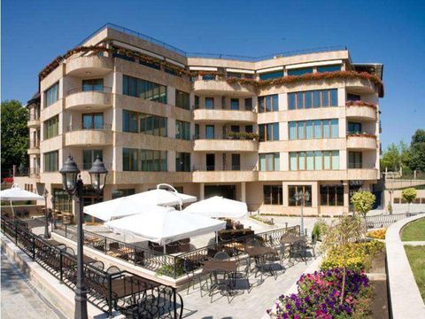 Коммерческая недвижимость в 4-тирайон