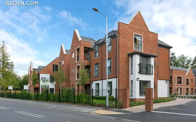 Birch Place in Crowthorne