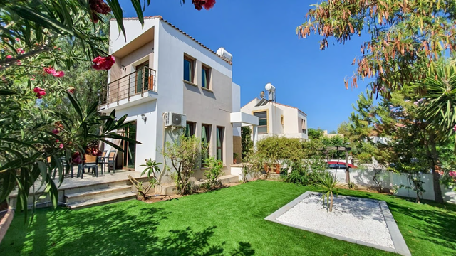 Вилла в Кирения