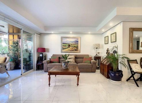 Квартира в Авиньо Ноу