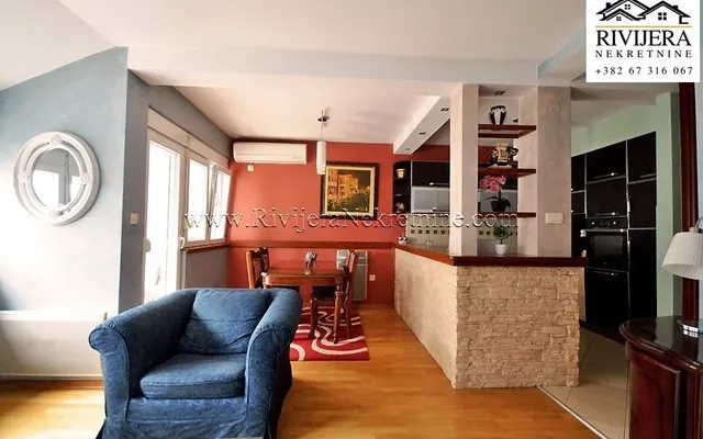 Дуплекс в Тиват