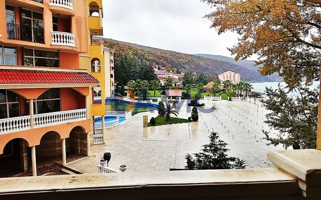 Квартира в Елените