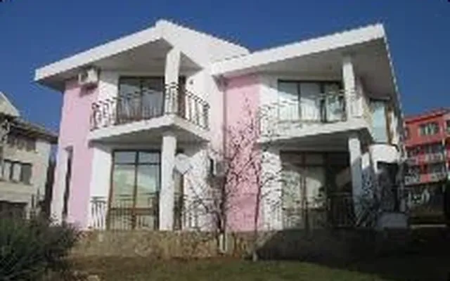 Дом в Кошарица