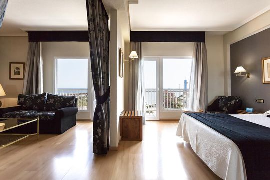 Отель в Альмерия