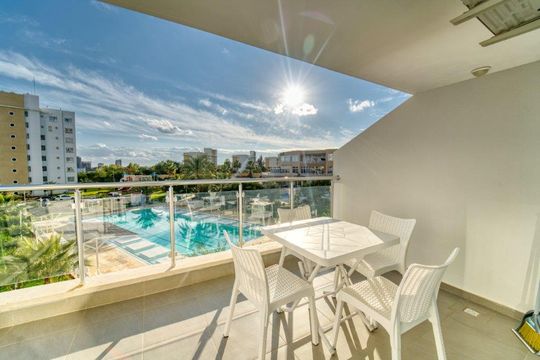 Студия в Искеле