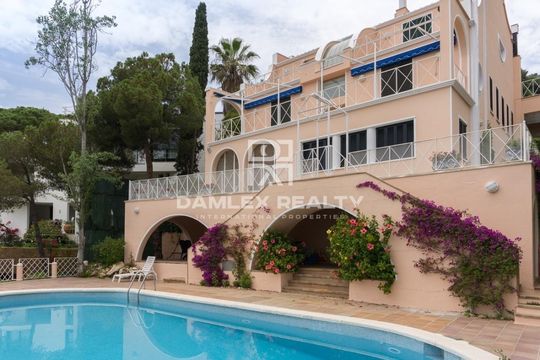 Вилла в Бланес