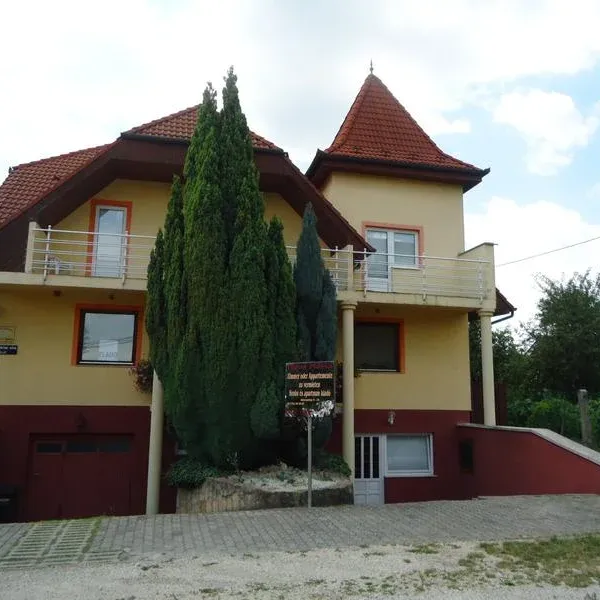 Отдельный дом в Хевиз, фото 1