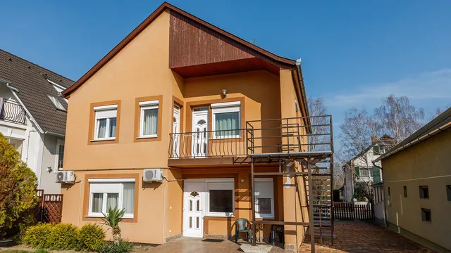 Отель в Хевиз