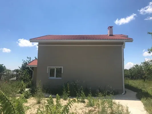 Дом в Брястовец