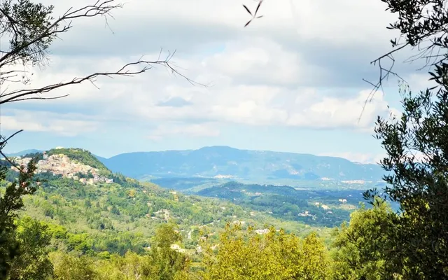 Земельный участок в Corfu