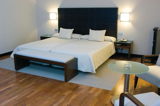 Отель в Мадрид