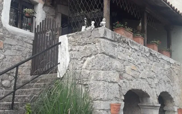 Смежный дом в Вепринац