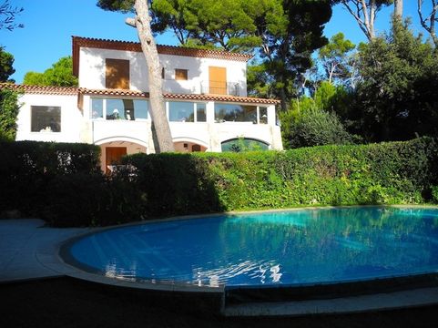 Вилла в Плайя-де-Аро