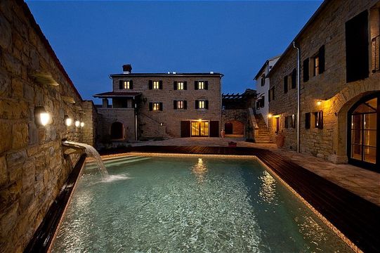 Дом в Копер