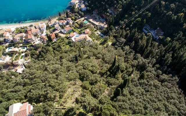 Земельный участок в Corfu