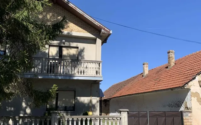 Дом в Сербия