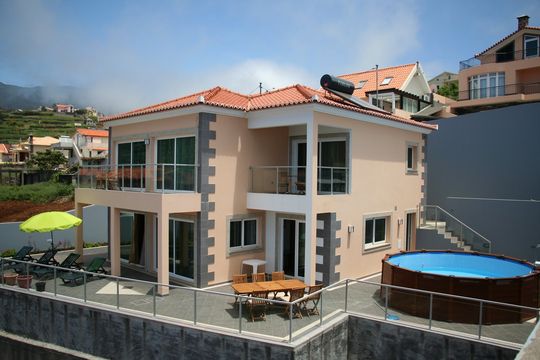 Вилла в Арку-да-Кальета