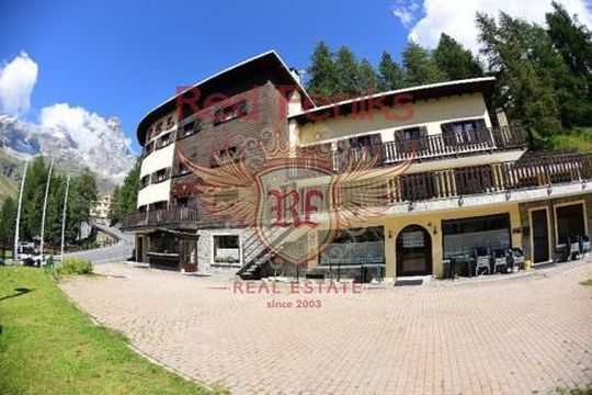 Отель в Милан