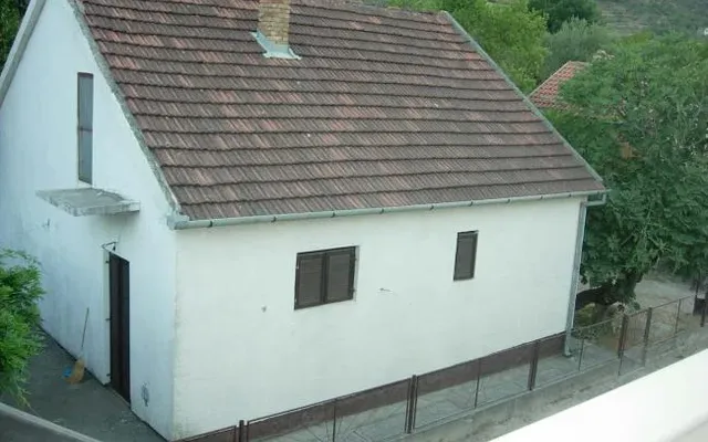 Дом в Прчань