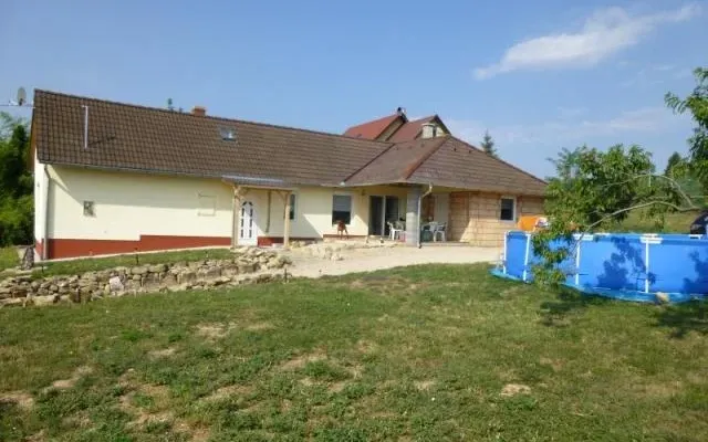 Отдельный дом в Черсегтомай