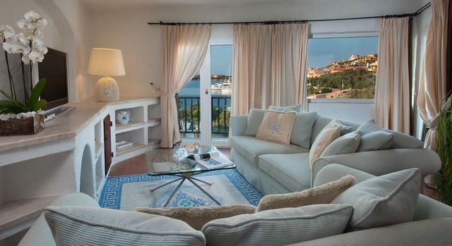 Отель в Порто-Черво