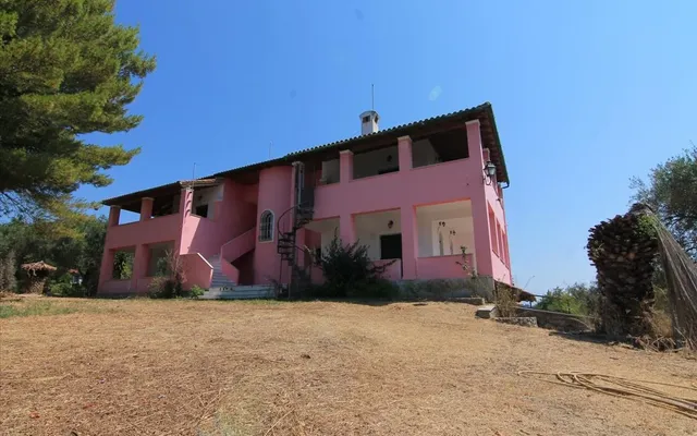 Отель в Corfu