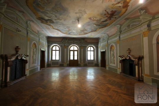 Замок в Медводе