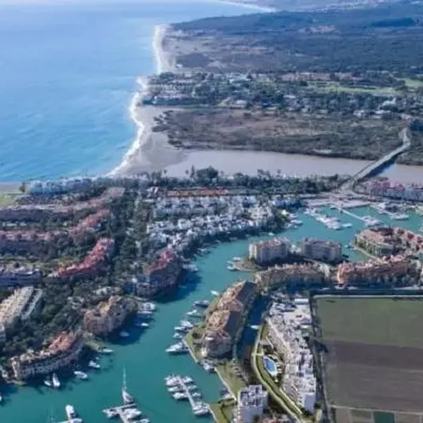 Pier Marina Sotogrande in Sotogrande, фото 1