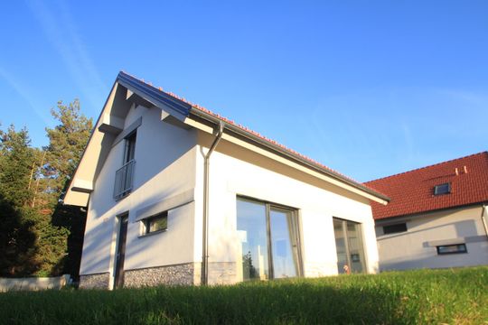 Отдельный дом в Шкофльица