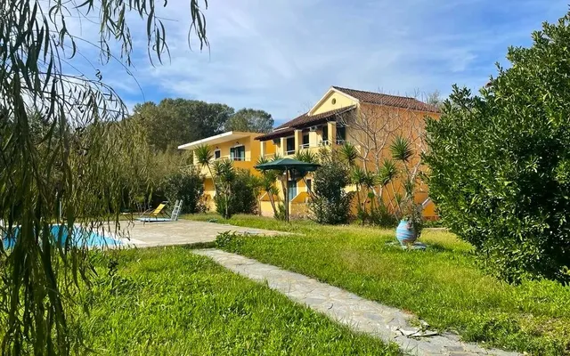 Отель в Corfu