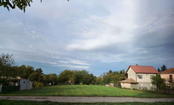 Земельный участок в Инджия