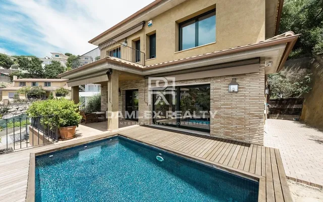 Вилла в Льорет-де-Мар
