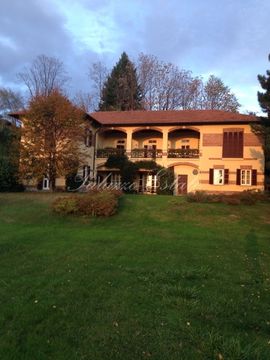 Вилла в Варе